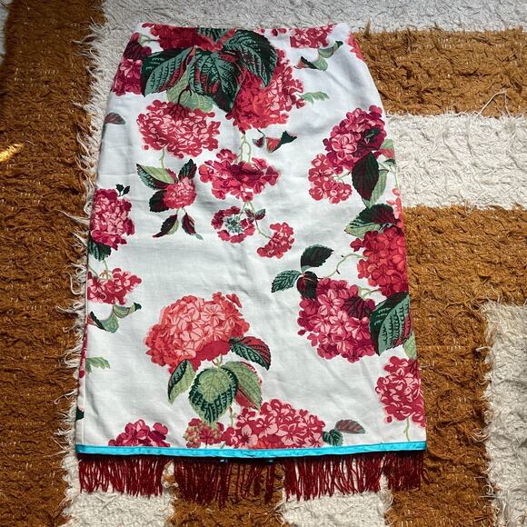 y2k Anthropologie Size 2 Beaded Tassel Hydrangea Skirt Floral White Red Glam - Picture 1 of 14